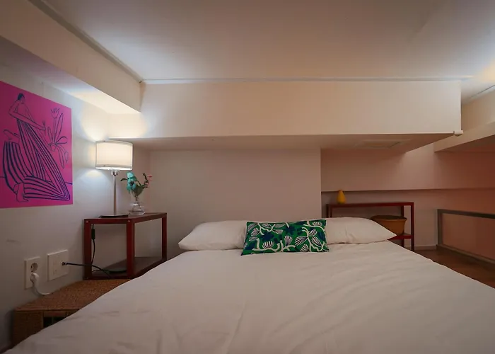 Tiffany & Jessica House - A High Rise In Korea With The Convenient Transportation, Diverse Shopping Options, And Excellent Access To Popular Attractions *