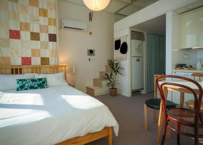 Tiffany & Jessica House - A High Rise In Korea With The Convenient Transportation, Diverse Shopping Options, And Excellent Access To Popular Attractions 아파트