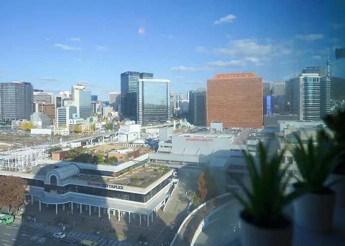 Tiffany & Jessica House - A High Rise In Korea With The Convenient Transportation, Diverse Shopping Options, And Excellent Access To Popular Attractions *